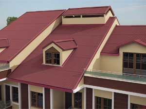 Фото крыши из красного ондулина