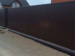 Забор из профнастила