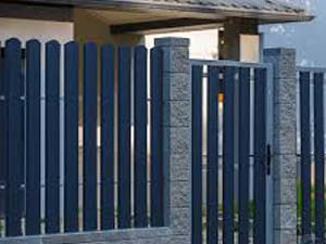 Забор из штакетника